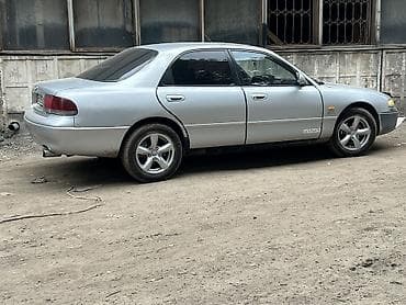 626: Mazda 626: 1993 г., 2 л, Седан — 1