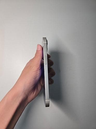 11 iphone: IPhone 13, Б/у, 128 ГБ, Старлайт, Чехол, 86 % — 3