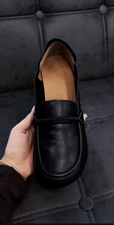 Оксфорды: Лоферы женские, классические, черные. Б/у в отличном состоянии — 1