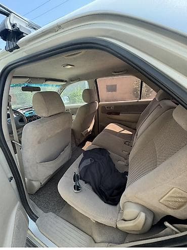 id 4: Toyota Fortuner: 2008 г., 2.7 л, Автомат, Газ, Внедорожник — 4