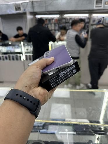 core i3: Samsung Galaxy S23, Б/у, 256 ГБ, цвет - Фиолетовый, 1 SIM, 2 SIM — 2