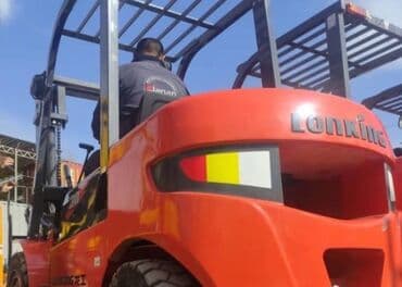 компьютерная диагностика грузовых автомобилей с выездом: Компьютерная диагностика, Замена масел, жидкостей, Плановое техобслуживание, с выездом — 3