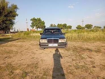 Унаа сатуу: Mercedes-Benz W124: 1990 г., 2.3 л, Кол менен иштөөчү, Бензин, Седан — 3