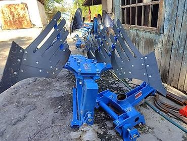 плуг на трактор: Оборотные навесные плуги для трактора - Конфигурации на выбор: 3–5 — 4