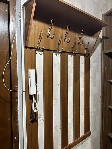 шкаф для прихожей бу: Гарнитур для прихожей, Б/у, Вешалка, Обувница, ДСП, Самовывоз, цвет - Коричневый — 1