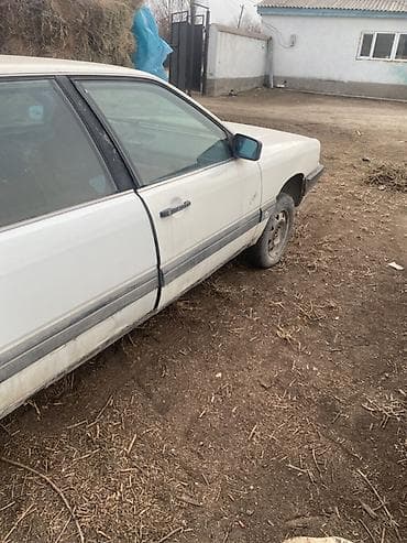 ауди барадач: Audi 100: 1986 г., Седан — 4