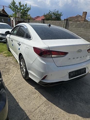 Hyundai Sonata: 2021 г., 2 л, Автомат, Газ, Седан — 3
