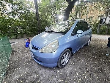 kia rio 2005: Срочно продаю Хонда фит обем 1,5 машина идеальнам состоянии без — 1