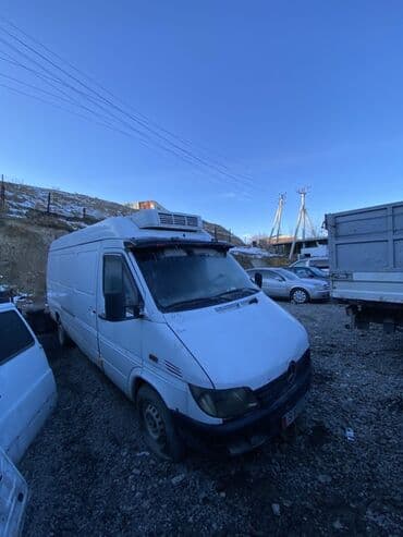 mazda premasy: Жеңил жүк ташуучу унаа, Mercedes-Benz, Стандарт, 3 т, Колдонулган — 2