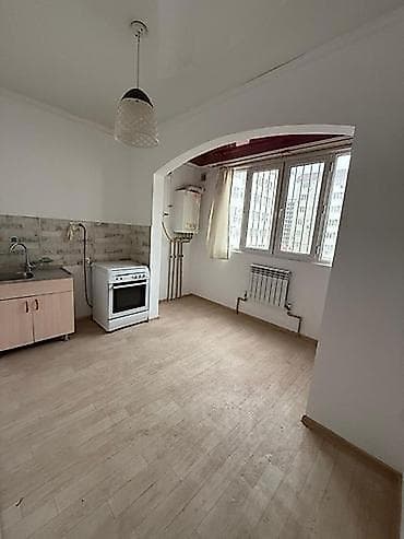 кв сары челек: 1 комната, 43 м², 106 серия улучшенная, 5 этаж, Евроремонт — 1