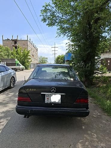 Mercedes-Benz E-Class: 1993 г., 3.2 л, Автомат, Бензин, Седан