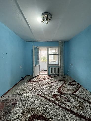 2 комнатный квартира суточный: 2 комнаты, 47 м², 105 серия, 2 этаж, Старый ремонт — 3