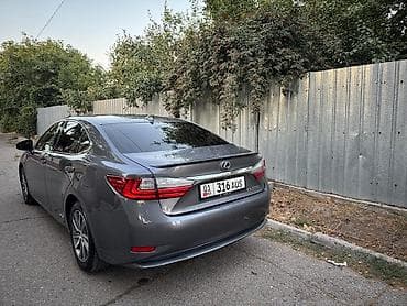 форестер 2016: Lexus ES: 2016 г., 2.5 л, Вариатор, Гибрид, Седан — 3