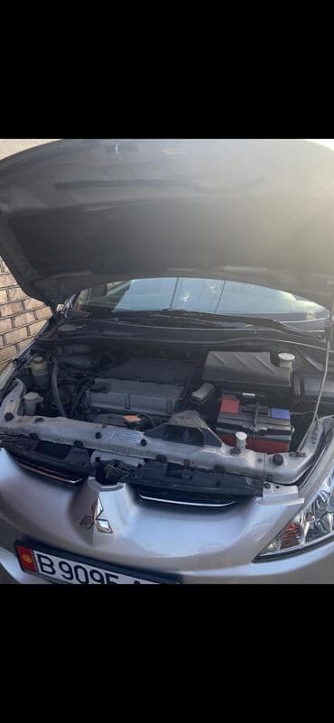 авто в рассрочку без банка без первоначального взноса в бишкеке: Mitsubishi Grandis: 2010 г., 2.4 л, Автомат, Бензиновая, Минивэн — 4