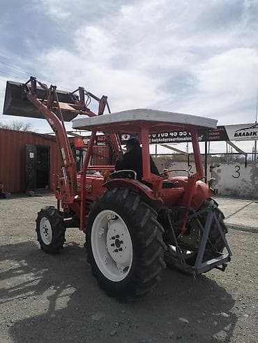 Минитрактор Yanmar YM3220D с фронтальным погрузчиком - Полный привод