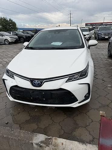 Toyota Corolla: 2021 г., Гибрид, Седан — 1