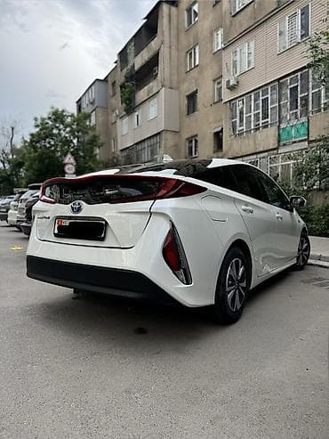 тойота приус плюс: Toyota Prius: 2019 г., 1.8 л, Робот, Гибрид, Лифтбек — 4
