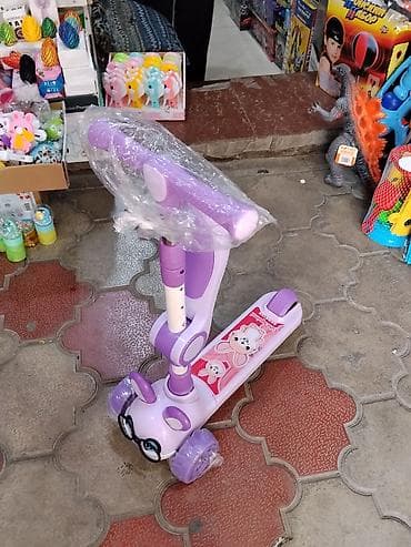Балдар самокаты, Үч дөңгөлөктүү