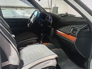 заводском: Infiniti QX4: 2002 г., 3.5 л, Автомат, Газ, Внедорожник — 6