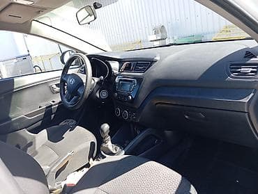 keyless go: Kia Rio: 2015 г., 1.4 л, Ручные, Бензин, Седан — 5