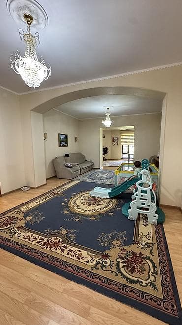 дваинои агент: 300 м², 4 комнаты, Бронированные двери, Парковка, Забор, огорожен — 9
