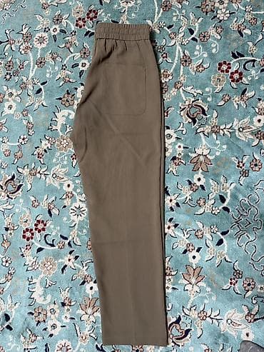 Шорталар: Прямые брюки на резинке с шнурком - Цвет: оливково‑хаки - Посадка — 2