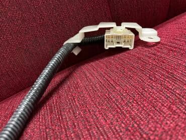 детская машина на пульте управления: Камри 40 - блок управления стеклоподъемниками. Все 4 кнопки с — 4