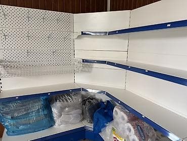 полки б у: На Иссык-Куле в селе Корумду: Торговые стеллажи пристенные L-образной — 2