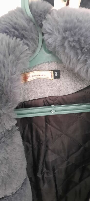 шуба s: Продаю пальто зимние одевала пару раз воротник снимается, раз 44 — 2