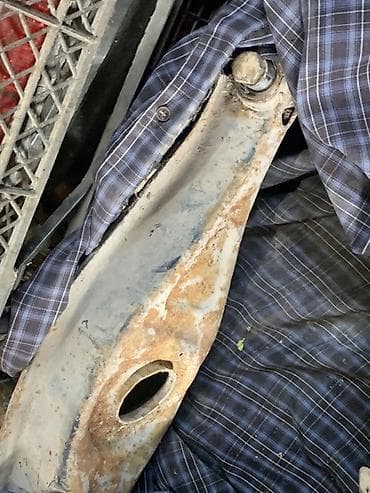 резонатор w210: Набор автозапчастей (разнородные элементы подвески/кузова) Состав по — 3