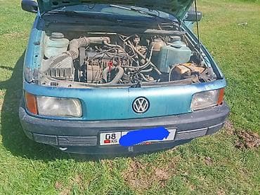 бишкек авто салон: Volkswagen Passat: 1992 г., 1.8 л, Кол менен иштөөчү, Бензин, Седан — 1
