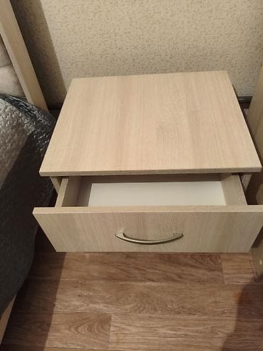 мягкая мебель бу: Спальный гарнитур, Двуспальная кровать, ДСП, Самовывоз, цвет - Бежевый — 7