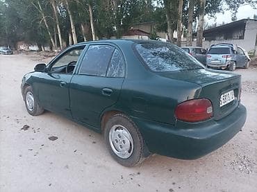 subaru accent: Hyundai Accent: 1995 г., Седан — 5