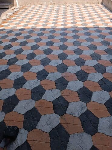 Укладка брусчатки Демонтаж, Гарантия, Монтаж Больше 6 лет опыта at lalafo.kg Укладка брусчатки Демонтаж, Гарантия, Монтаж Больше 6 лет опыта