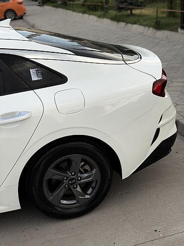 Транспорт: Kia K5: 2021 г., 2 л, Автомат, Газ, Седан — 8
