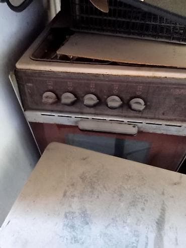 Классическая газовая плита с духовкой, Описание: - Полноразмерная