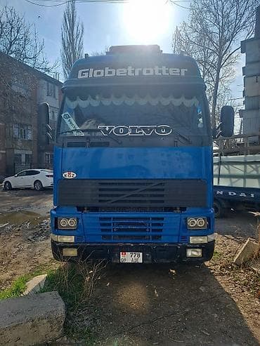 бак для фура: Тягач, Volvo, 1997 г., Тентованный — 1