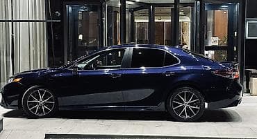 тайота карина 2: Toyota Camry: 2021 г., 2.5 л, Седан — 9