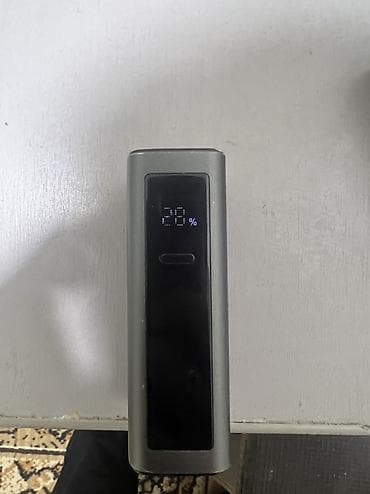 Портативное зарядное устройство (power bank) с дисплеем индикации