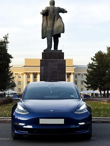 автомобил: Tesla Model 3: 2020 г., Электромобиль — 2
