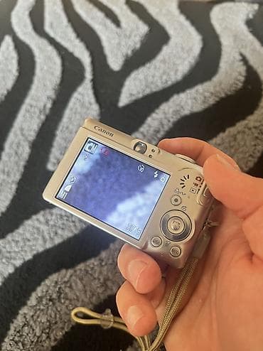 usb flash: Canon IXY Digital 70 Отлично работает, без нареканий. Качество — 4