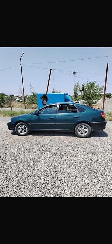 Продажа авто: Toyota Avensis: 2002 г., 2 л, Механика, Бензин, Лифтбек — 5