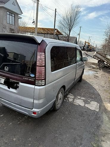 степ капот: Honda Stepwgn: 2005 г., Автомат, Газ, Минивэн — 2