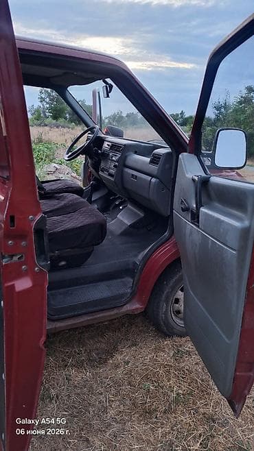 полик афто: Volkswagen Transporter: 1995 г., 2 л, Механика, Газ, Пикап — 8