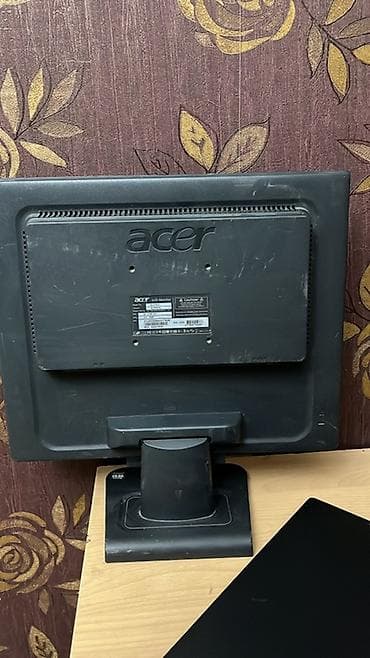 aoc 32: Монитор, Acer, LCD, 18" - 19" — 1