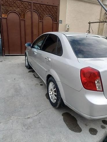 Daewoo Lacetti: 2005 г., 1.6 л, Механика, Бензин, Седан