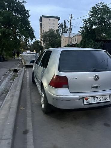 сокулуе: Volkswagen Golf: 1999 г., 1.8 л, Кол менен иштөөчү, Бензин, Хетчбек — 7