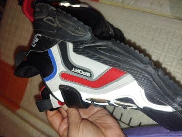 американская детская обувь: Кросовки 37 размер — 2