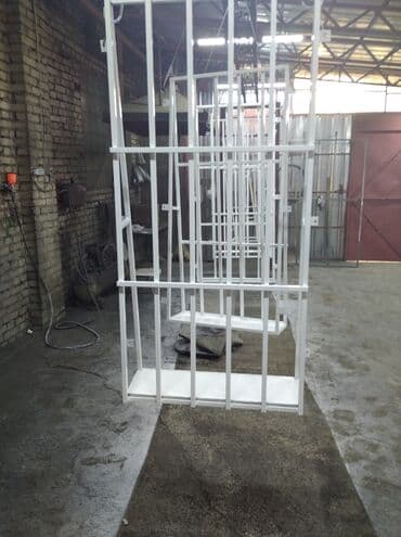 маленькая мантышница: Будка для собаки. Вальер для собак Мусорный бак. Перила. Тапчан — 19