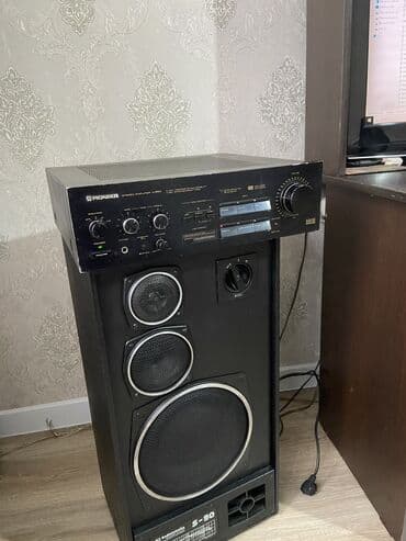 состояния отличное: Продаю усилител пионер — 3